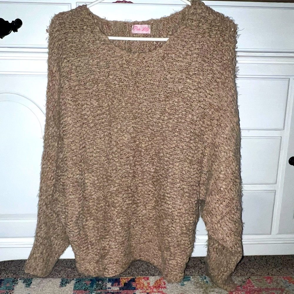 Pink Lily Women’s sweater. Size M.